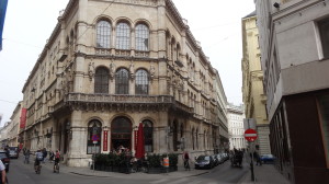 Bild: Cafe Central + Eingang rechts zum Palais Ferstl, Strauchgasse 4